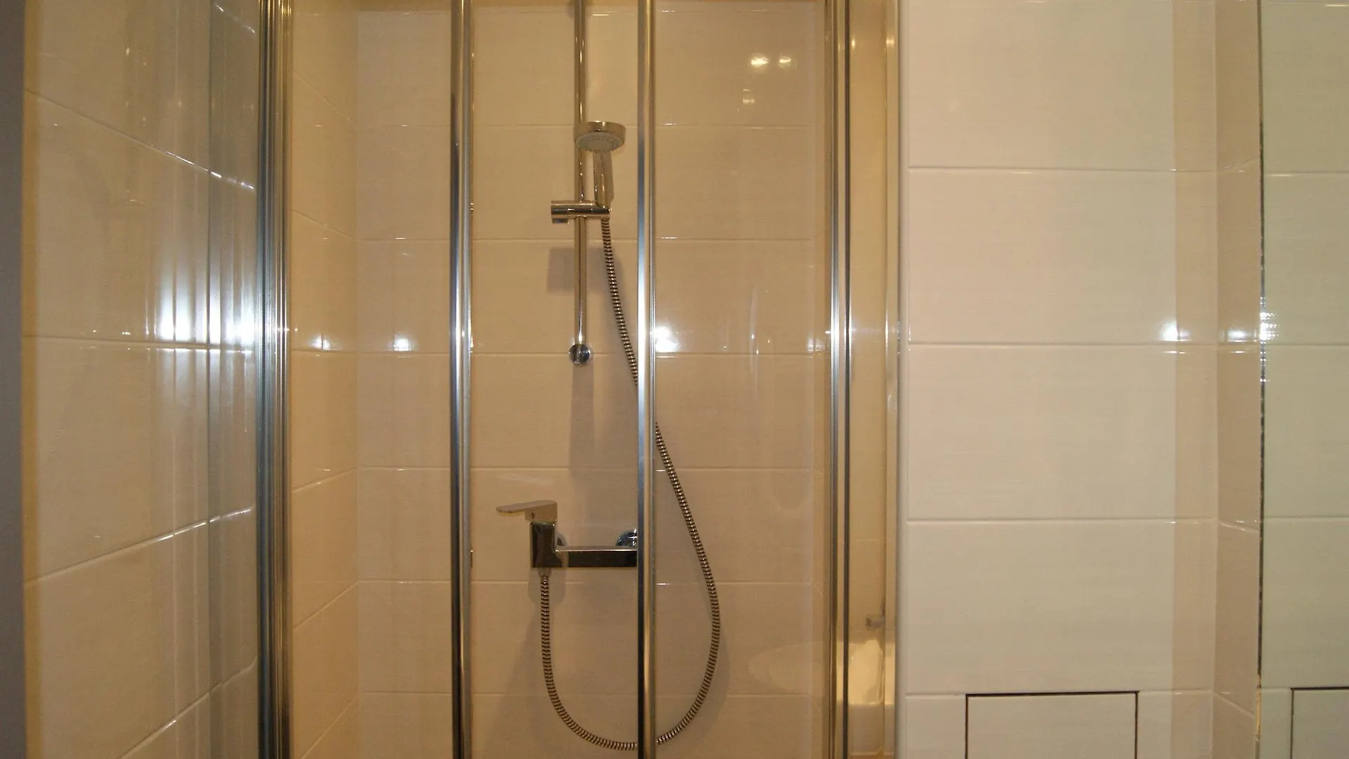 D'amiens Hotel